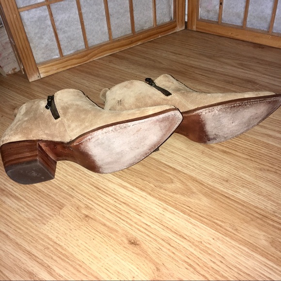 *SOLD* Frye Suede Sacha Moto Booties Tan Sz 10 B - Picture 9 of 13